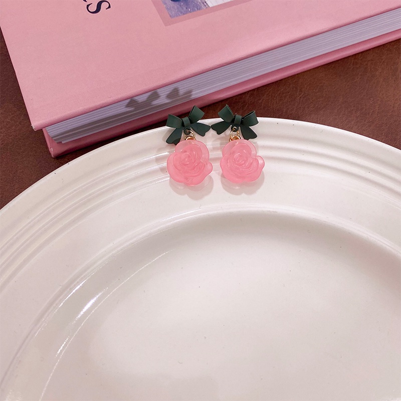 Pink Stud Earrings Ladies Anting Halus Anting Bunga Hati