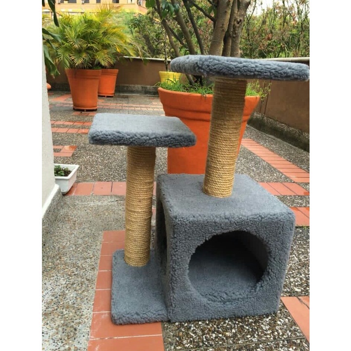 BERKUALITAS RUMAH KUCING PLUS CAT CONDO