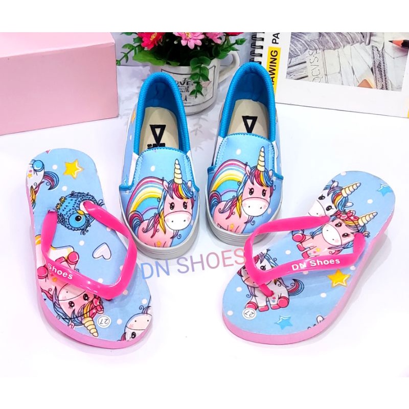 Sepatu Anak Perempuan Paket Sepatu dan Sandal Anak Perempuan Paket Slip On dan Sandal Jepit Anak Perempuan Murah Karakter Unicorn Biru