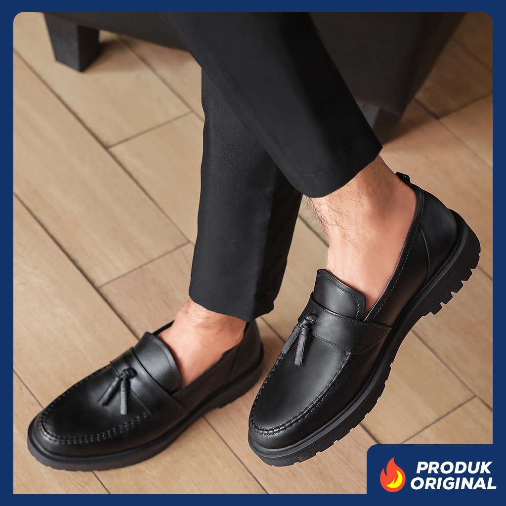 GAMA BLACK ORIGINAL x KENZIOS Sepatu Kulit Sapi Asli Pria Loafers Hitam Formal Kerja Kantor Slip On Docmart Slop Kantoran Pesta Wedding Kondangan Nikah Selop Kuliah Modern Penny Loafer Casual Genuine Leather Footwear Big Size Ukuran Jumbo 44 Keren Terbaru