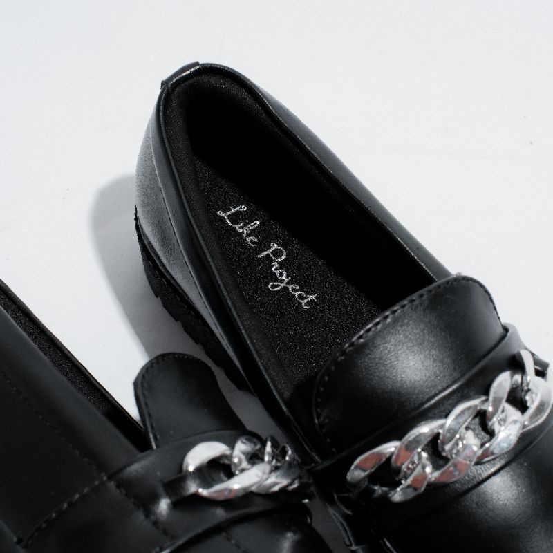 Sepatu slip on wanita &quot;NADINE SHOES&quot; - LIKE PROJECT