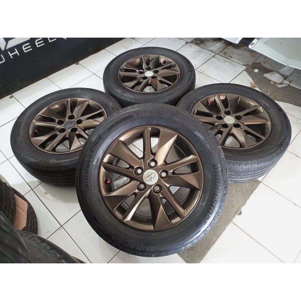 Velg Mobil Bekas Standar Inova Reborn Ring 16 Pcd 5x114,3 + Ban 205 65 R16