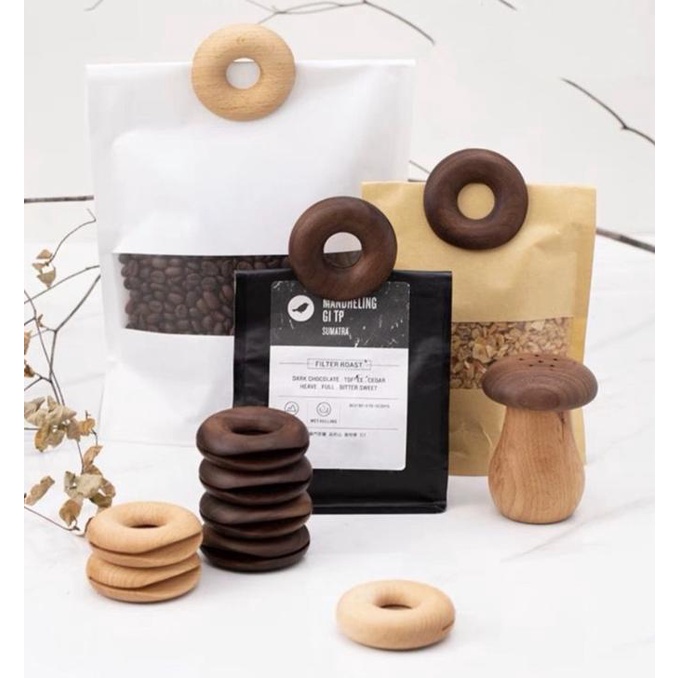 

Doughnut Wooden Snack Clip
