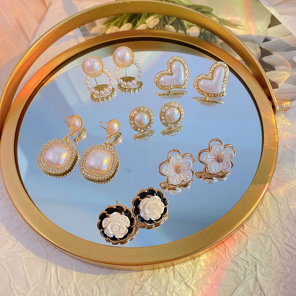 Anting Mutiara Bersinar Bunga Bersinar Kristal Elegan Stud Drop Earrings Untuk Wanita Fashion Perhiasan Aksesoris