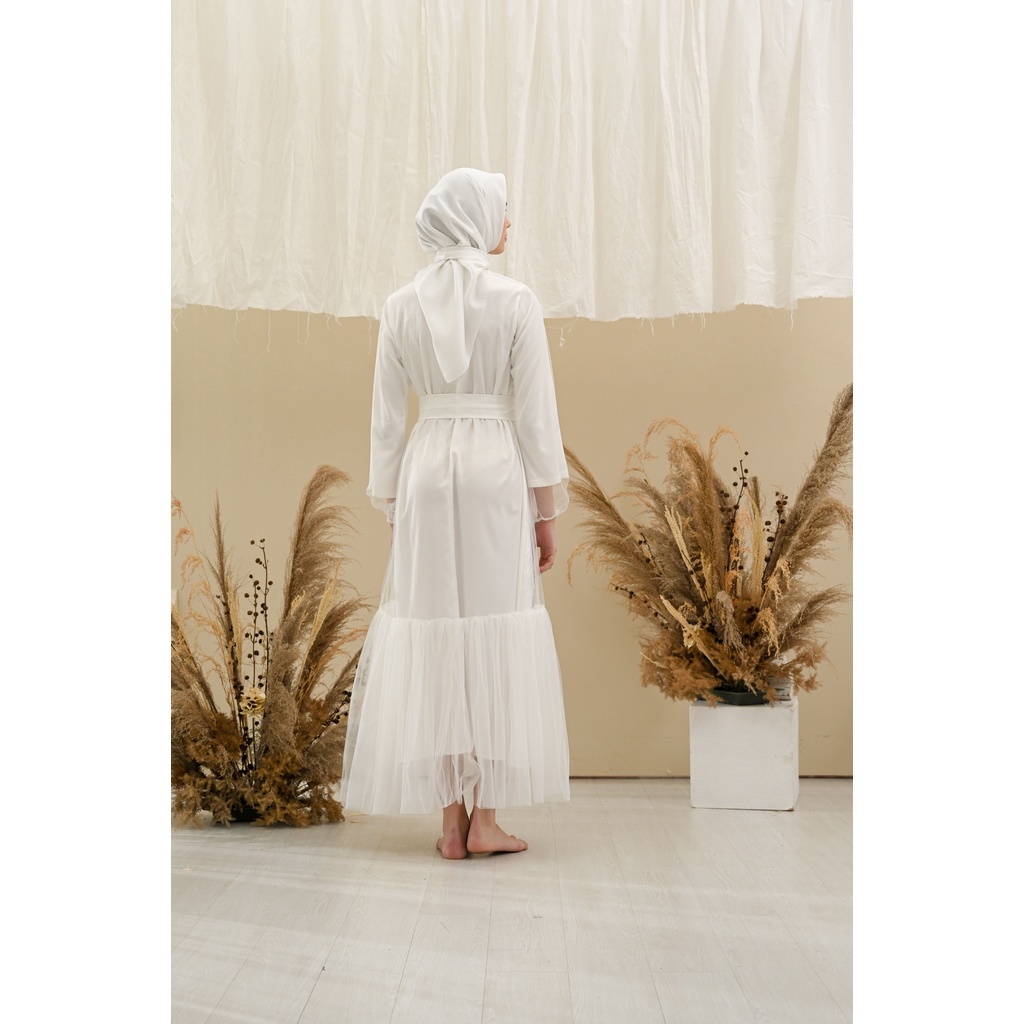 Gaura Hijab Robe-Flower Endurance Collection-KIMONO ROBE PENGANTIN / BRIDESMAID