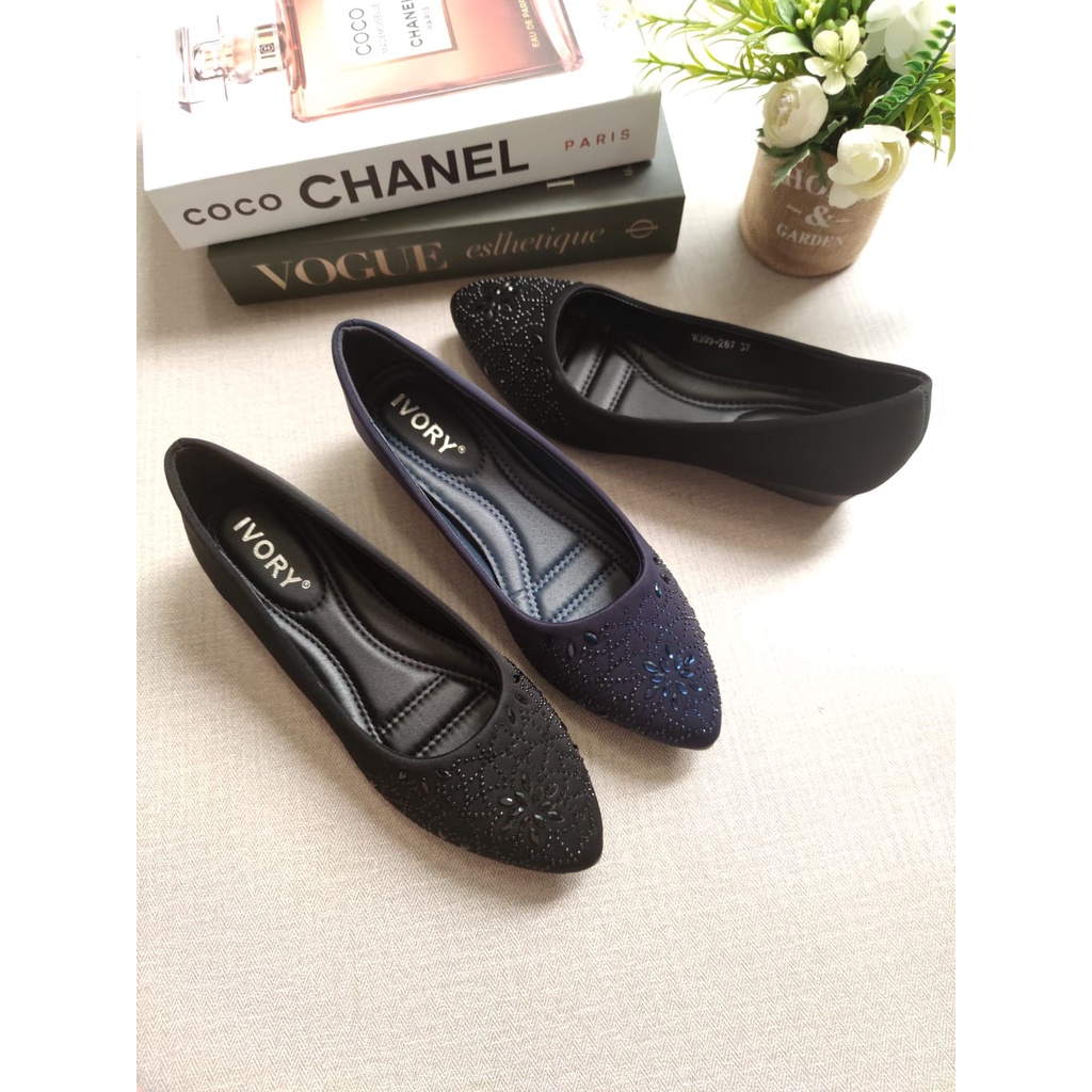 IVORY Sepatu Wanita Wedges 3cm Satin Import W399-267