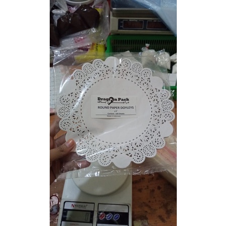 

Doily Bulat 8in 1pak isi 100pcs