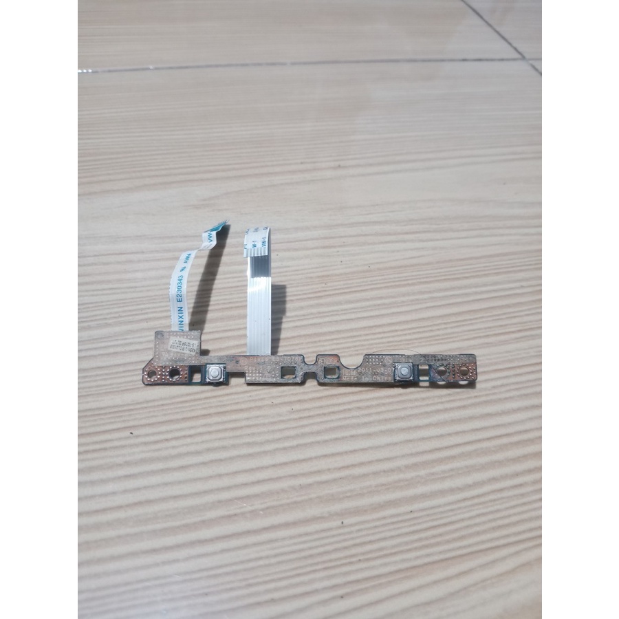 Modul Trackpad Klik Kanan Kiri Notebook Acer Aspire One 722 AO722