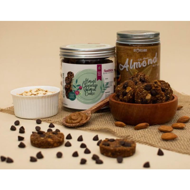 

Almond Chocochip Oatmeal