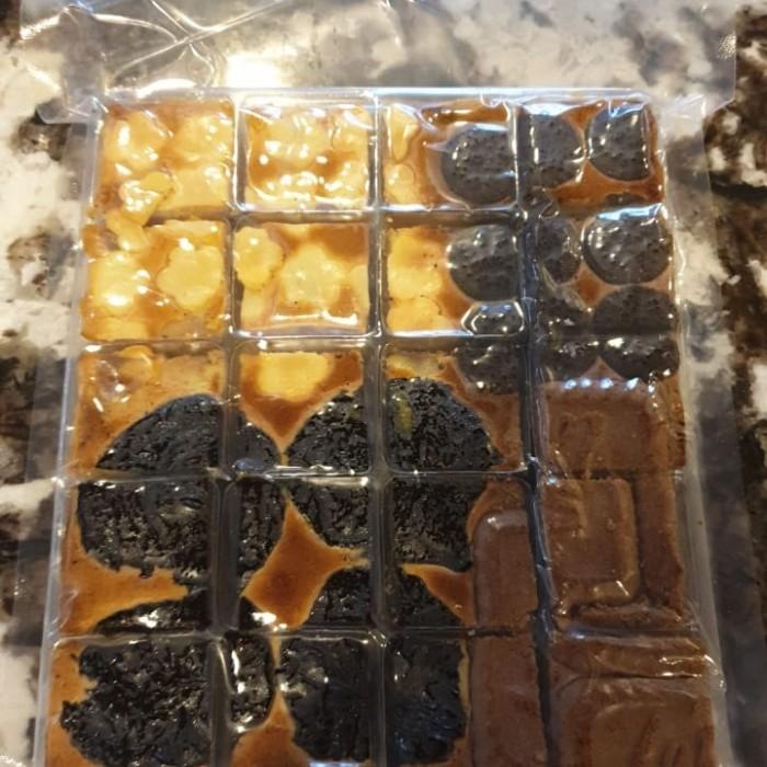 

Dus Box Nastar Mika 20 Sekat, Isi 10 Pcs 020