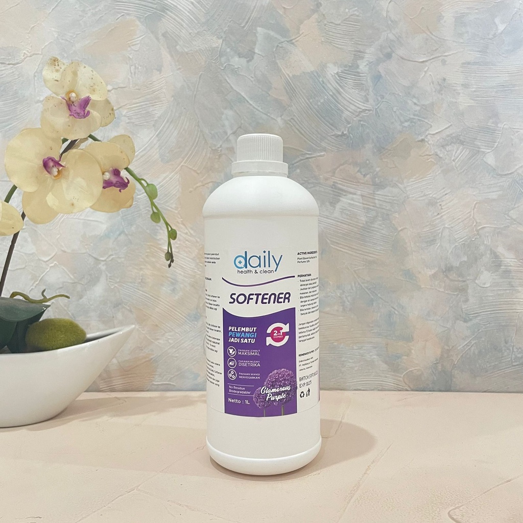 SOFTENER 2IN1 PEWANGI DAN PELEMBUT PAKAIAN 1 LITER  DAILY SOFTENER CHERRY BLOSSOM