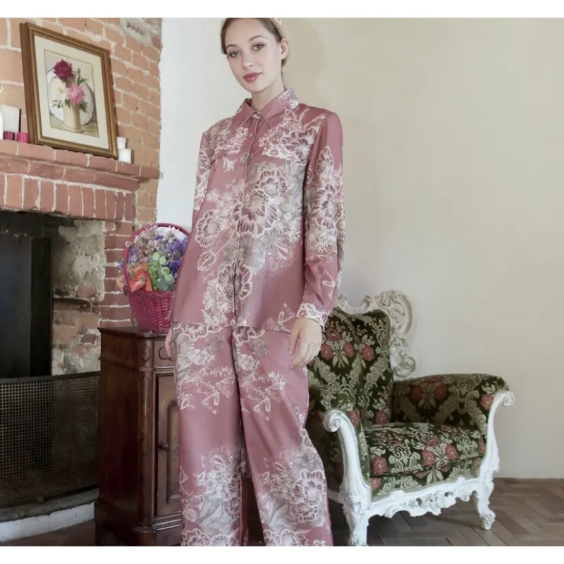 Sale wearingklamby chloe shirt marsala size M