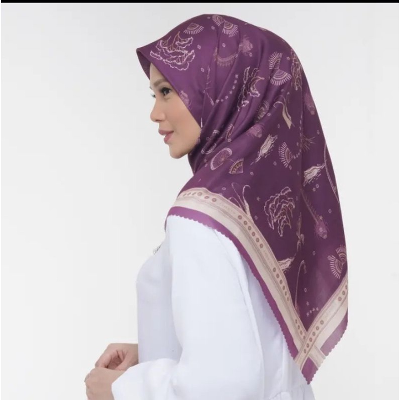 New Kala Scarf Wearing Klamby