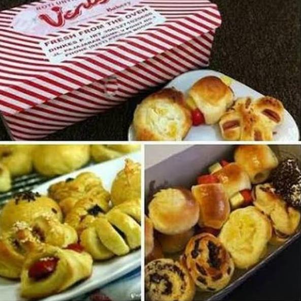 

Z-61✉) Roti Unyil Venus Bogor isi 30,40,50,60pcs ( Mix/Campur ) berkualitas