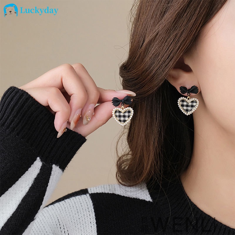 YEEZII Anting Jala Mutiara Elegan Untuk Wanita Y2K Hati Hitam Ikatan Simpul Stud Earring Aksesoris Perhiasan