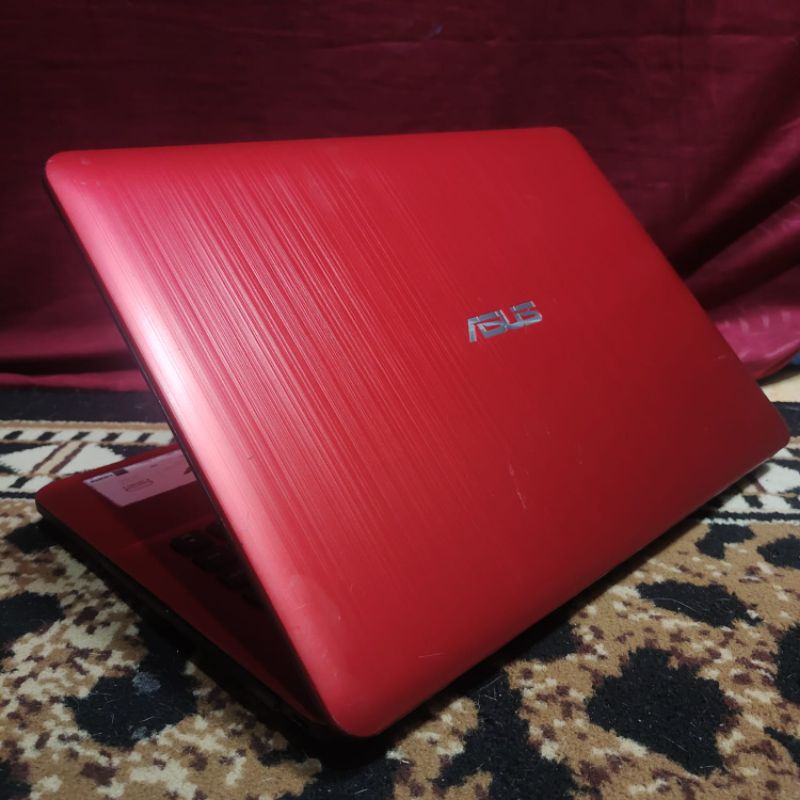 Laptop Asus X441B Amd A9-9420 Gen 7 Amd Radeon R5 graphics Ram 4GB HDD 1TB  Windows10 Full Aplikasi