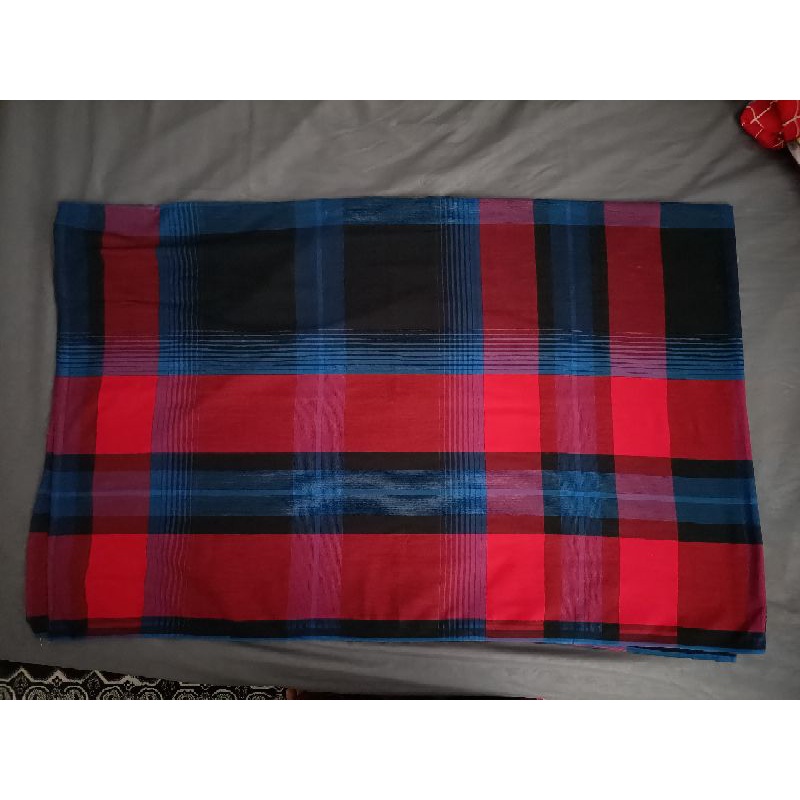 Sarung Gajah Duduk Merah Biru