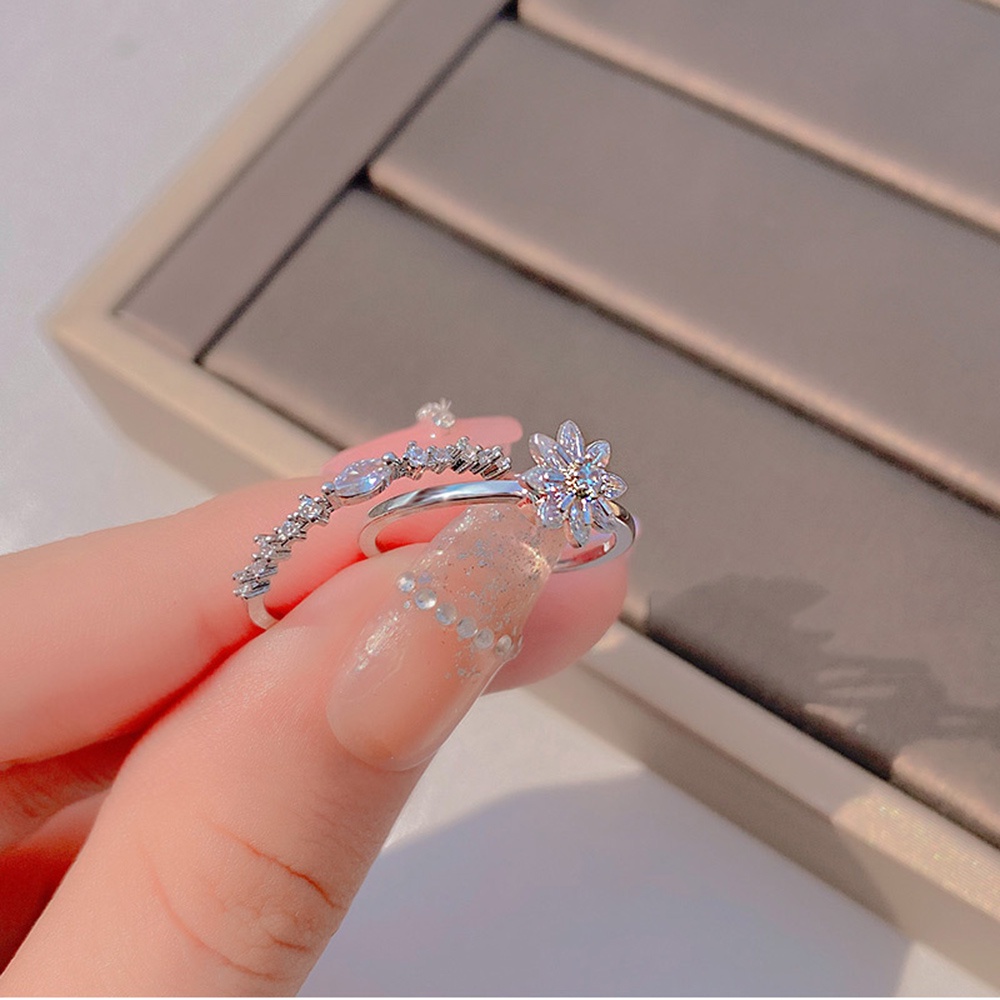 2pcs / Set Cincin Sterling Silver 925 Desain Snowflake Hias Zircon Gaya Korea Untuk Wanita