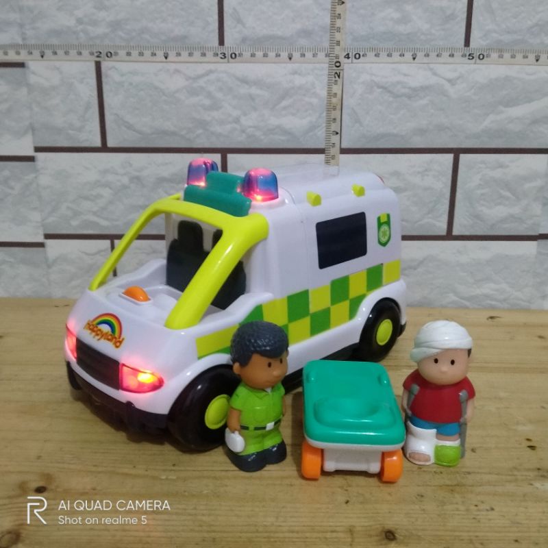 ELC Happyland Ambulance.mainan peran.preloved