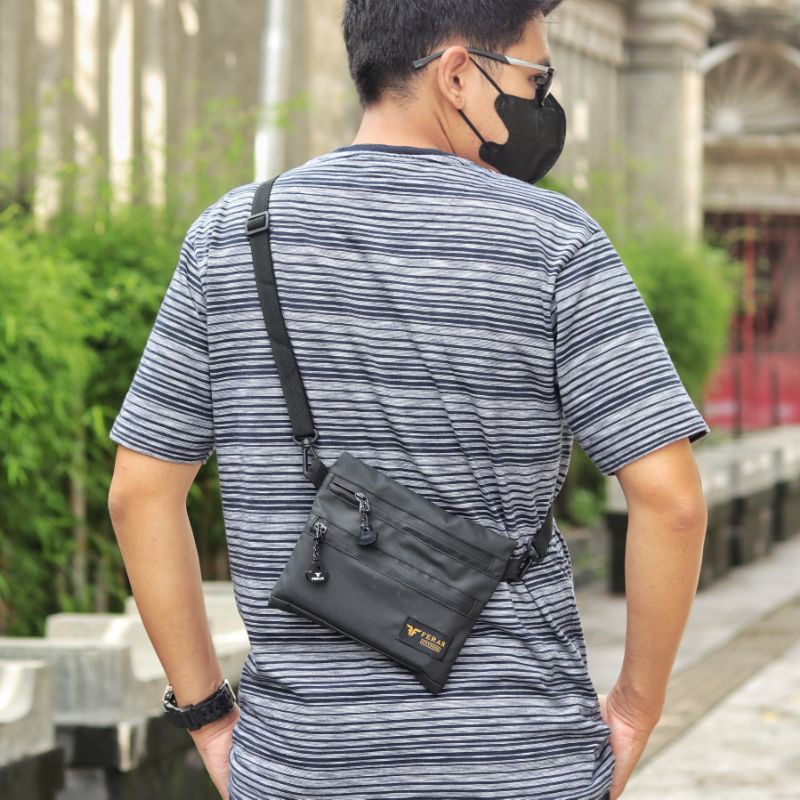 Tas mini selempang pria wanita Anti air Zeplin