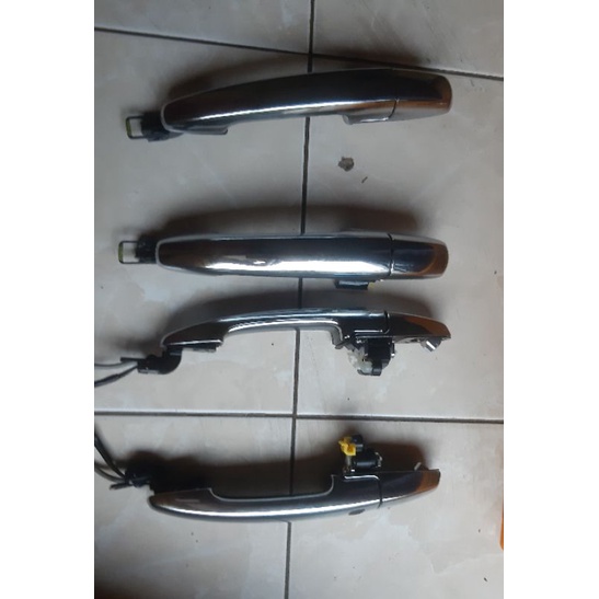 Handle Pintu Luar Mobil Suzuki Ertiga warna chroome harga 1 set 4pcs