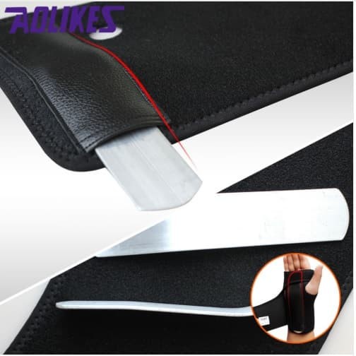 WRIST BRACE SUPPORT SPLINT FOR CARPAL TUNNEL ARTHRITIS WRIST SUPPORT / WRIST BRACE SUPPORT SPLINT