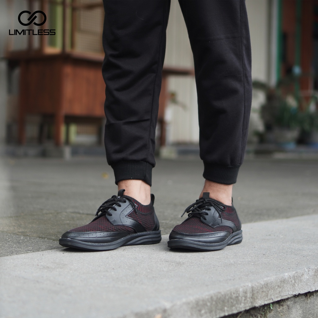 Sepatu Pria Casual Full Black Sport Stylish Sneakers Cowok Formal Kantor Kuliah Keren Terbaru