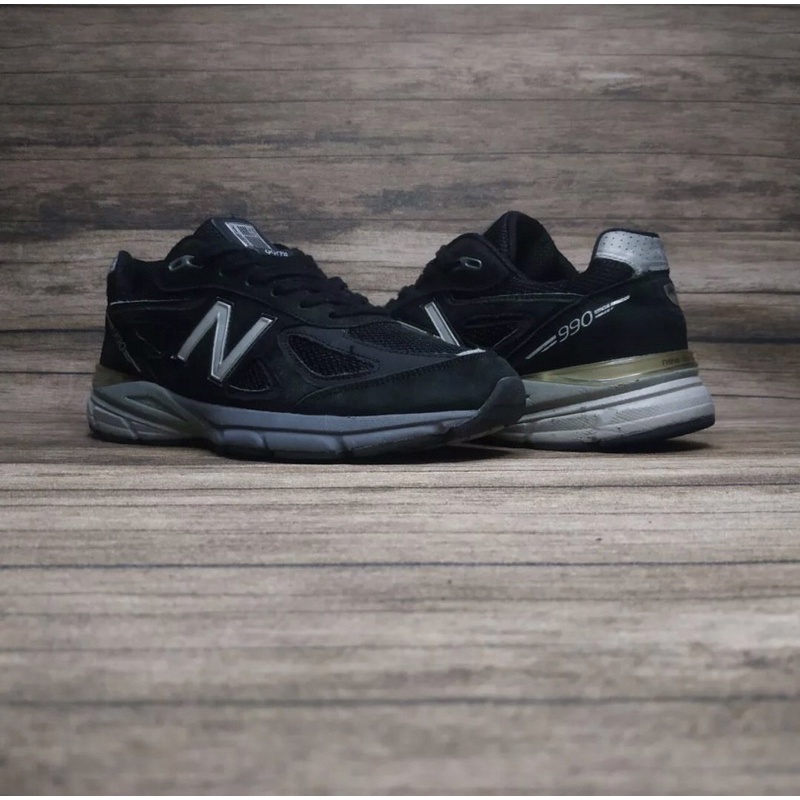 NB 990 V4 USA BLACK