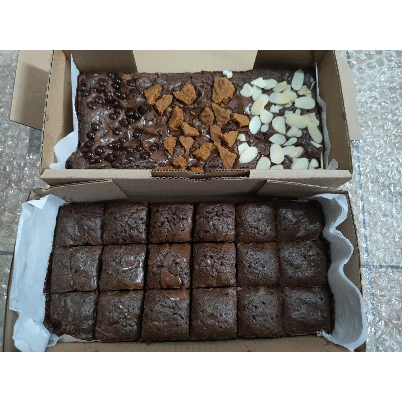 

brownies original/toping 20x10cm