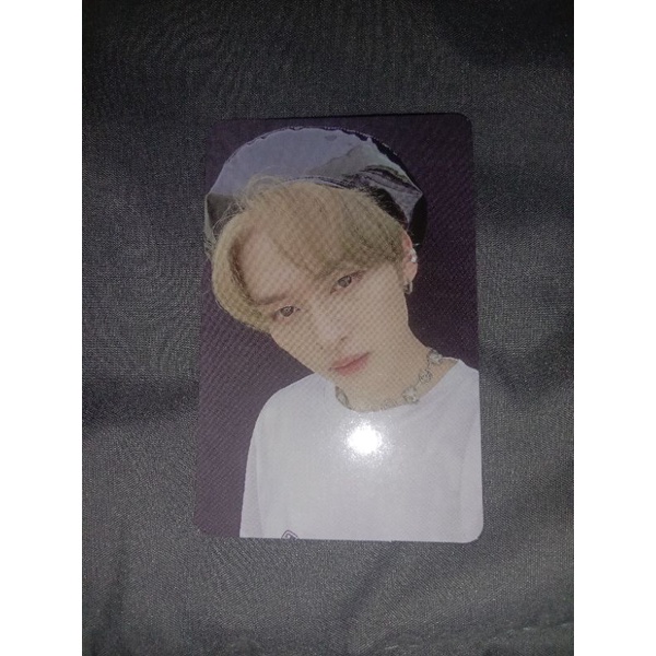 pc lee know noeasy Straykids album lee know baret  know DS