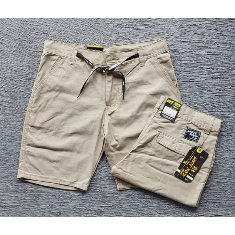 celana pendek chinos/celana short pants