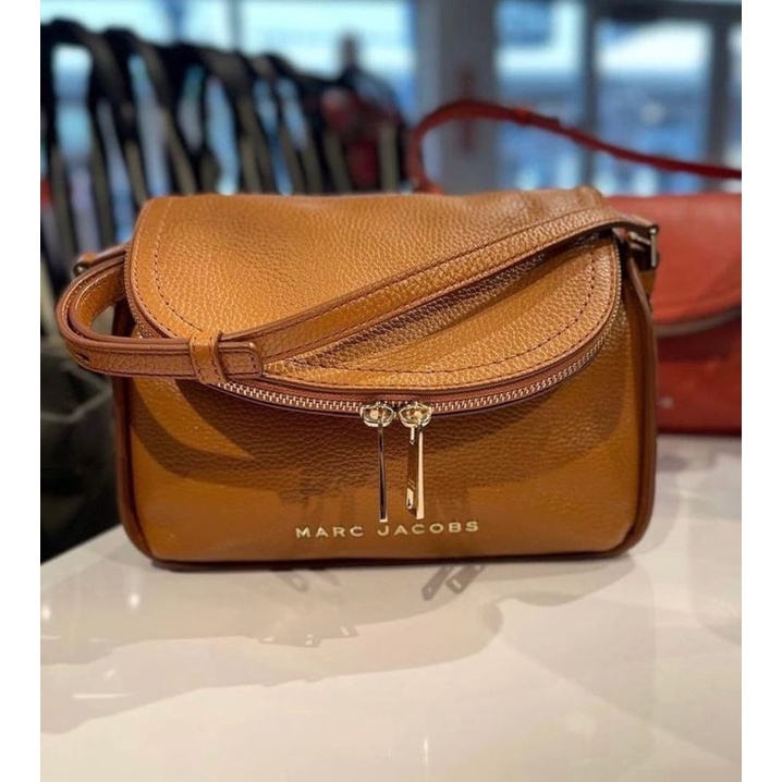 MJ Mini Groove Smoked Almond