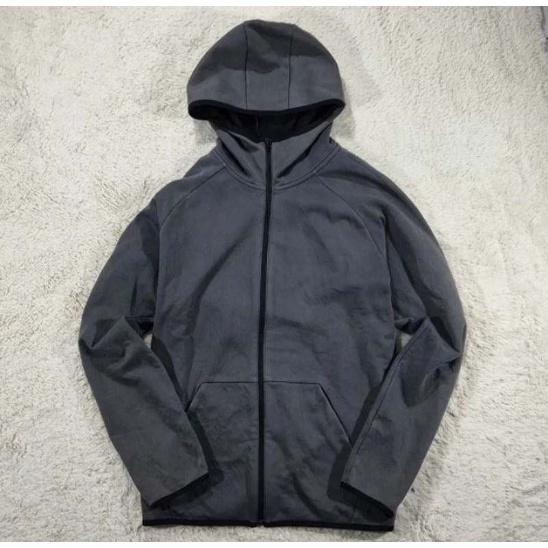 JAKET UNIQLO SWEAT DRY ZIP HOODIE SECOND
