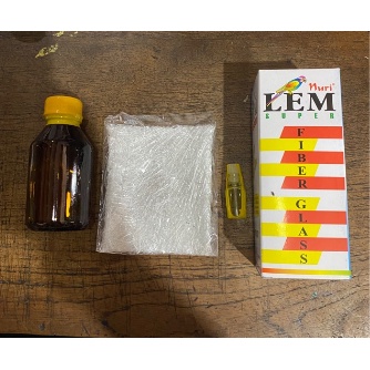 

Lem Anti Retak Fiber Glass Nuri