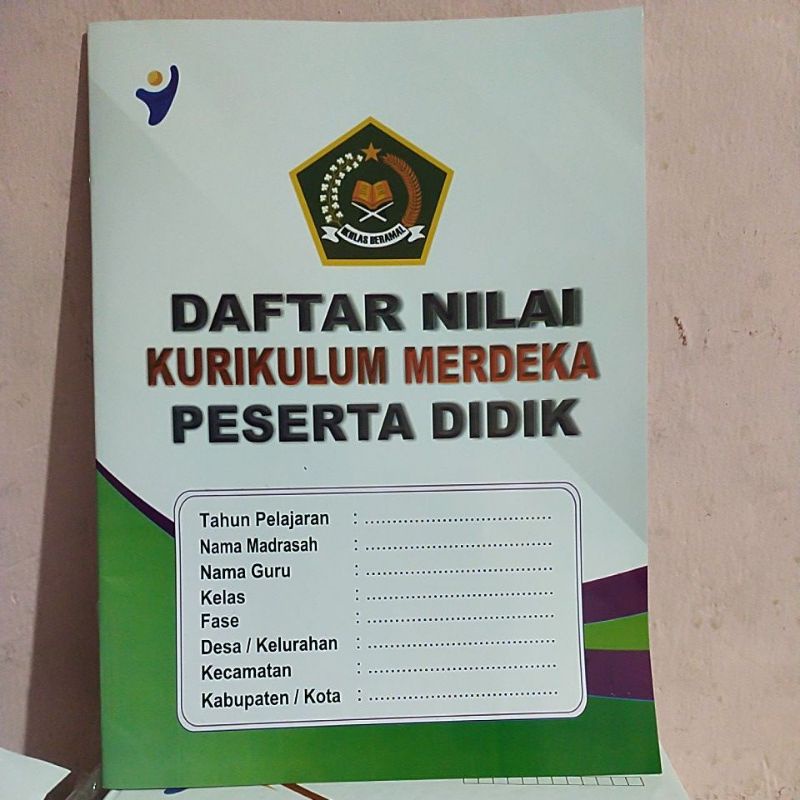 

2 BUKU DATA NILAI MADRASAH ( MI, MTs,& MA) KURIKULUM MERDEKA VERSI WARNA (1 PAKET 2 BUKU)