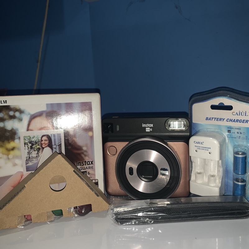 Kamera Polaroid Instax Square SQ 6 Second Preloved dengan Box