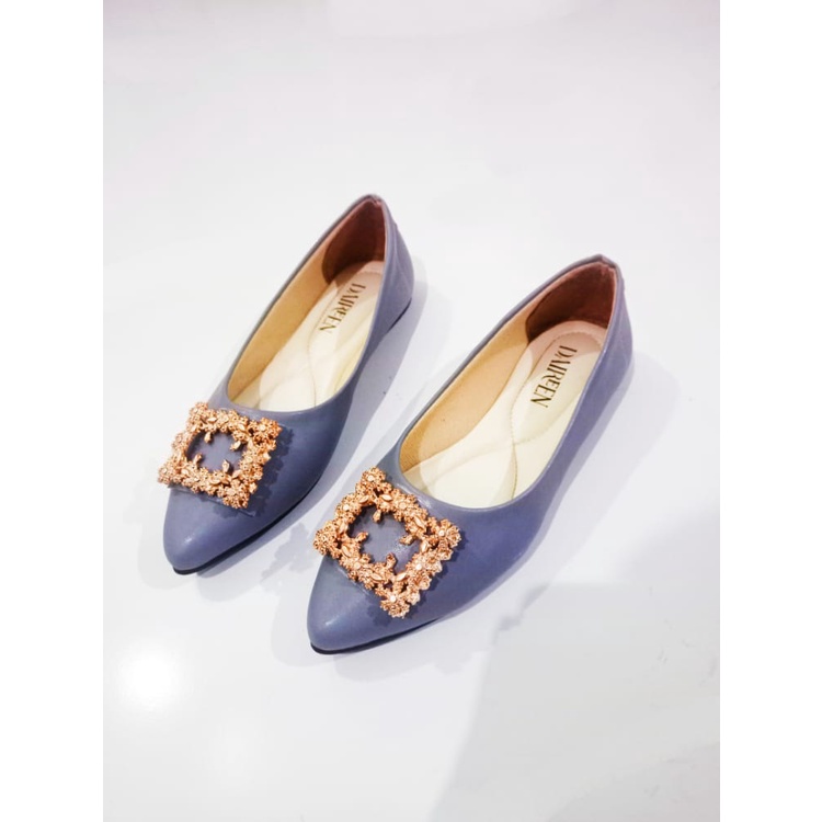 Dinda sepatu wanita slip on flatshoes Onoki model terbaru 2023 warna hitam krem coksu apricot denim dan putih ukuran 37-40