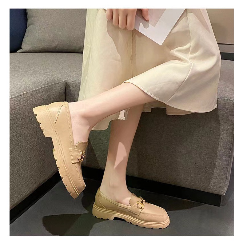 Sepatu Loafers Wanita Model Fashion Korea Style Kasual Cewek Flatshoes Nyaman Empuk PVC Azgalery SPT-44