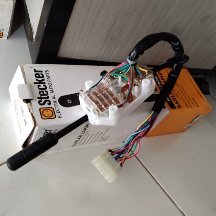 SAKLAR LAMPU KOMBINASI DAIHATSU ZEBRA S88/S89