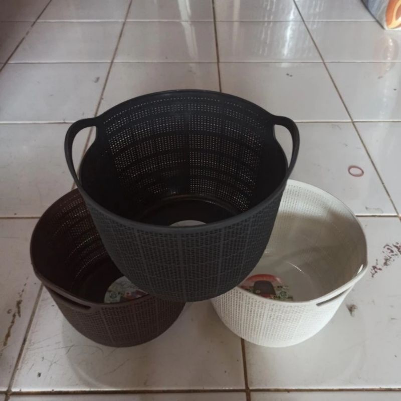 Keranjang Anyam Bulat plastik/ Keranjang plastik serbaguna Bulat Delima M dan L