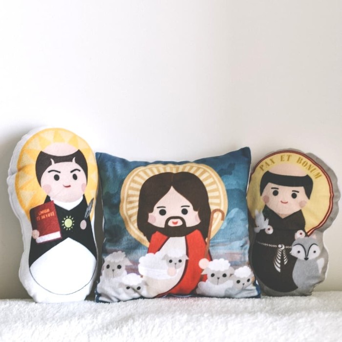 

Nemodorry Saints Plushie Boneka Santo Santa Custom Katolik Lucu