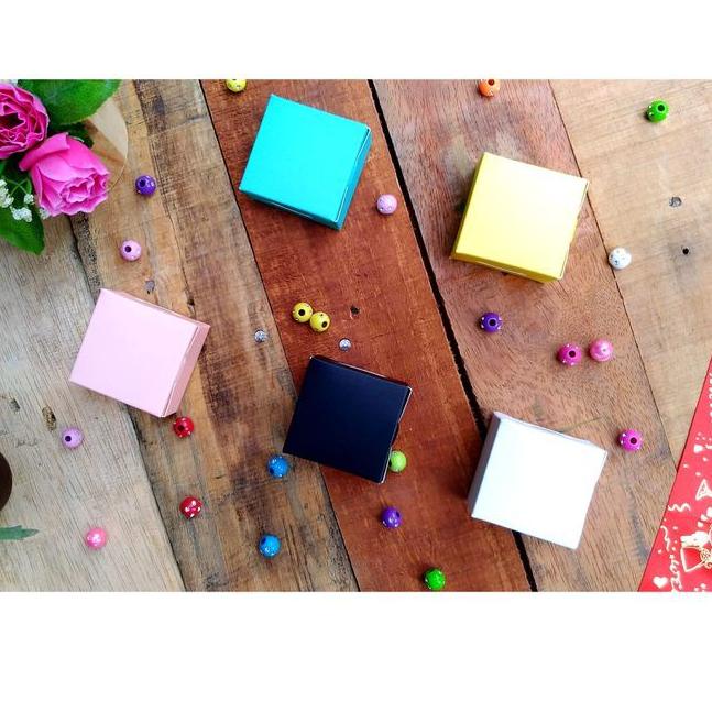 

Sedang Viral Mini Box Hadiah/ Kardus Mini (Gift Box) isi 25pcs