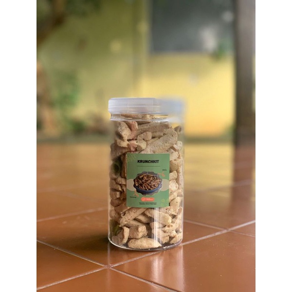 

BASRENG KRUNCHKIT ORIGINAL DAUN JERUK 270gram (toples)