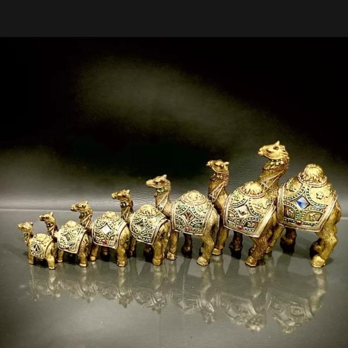 Patung Unta Pajangan Meja Unik Souvenir Umroh