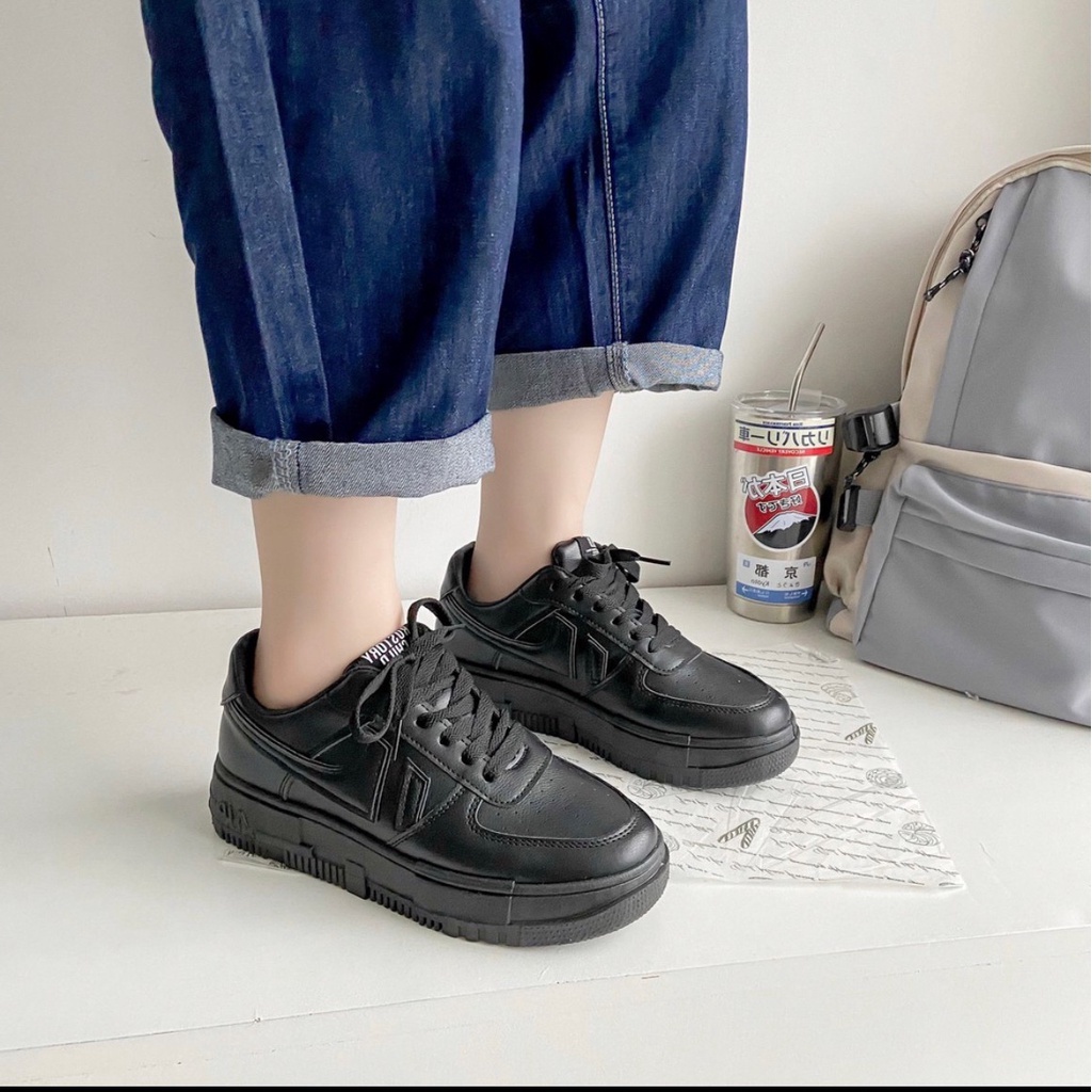 AVANCEID SIZE 36-42 KYRA CYRA KARA Sepatu Sneakers Wanita Sekolah Kerja Putih Hitam Import