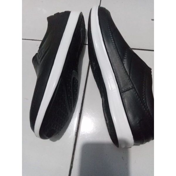 Sepatu Pantofel Karet Pria Yumeida SP-7091L