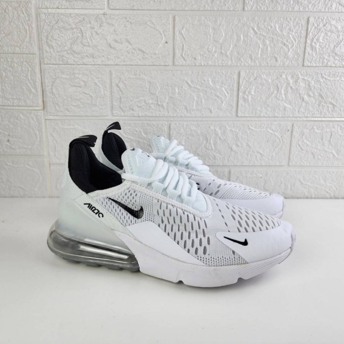 Sneakers Sepatu Pria Nike Air Max 270 Triple White Branded