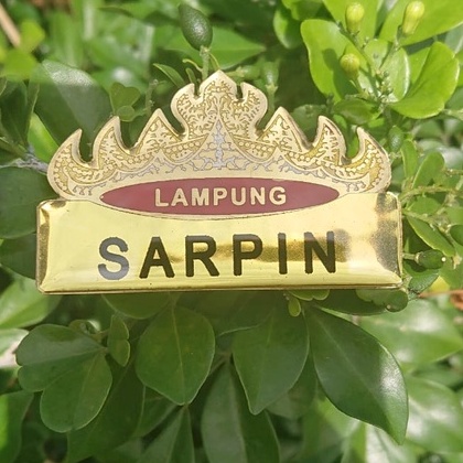 

NAMETAG SIGER LAMPUNG PAPAN NAMA DADA GOLD