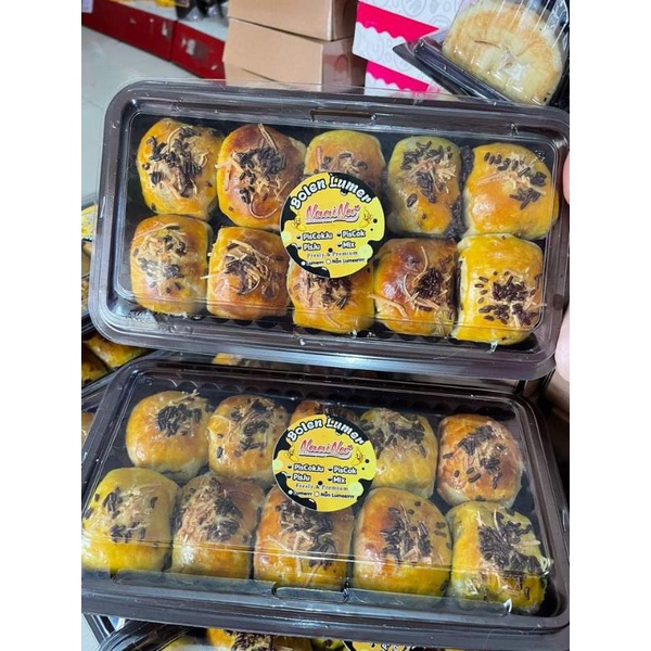 

bolen pisang coklat lumer naaina