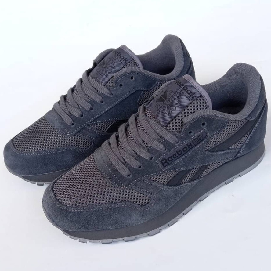 SEPATU REEBOK CLASSIC LEATHER CARBON DARK GREY PREMIUM MIRROR BNIB VIETNAM IMPORT OLAHRAGA RUNNING P